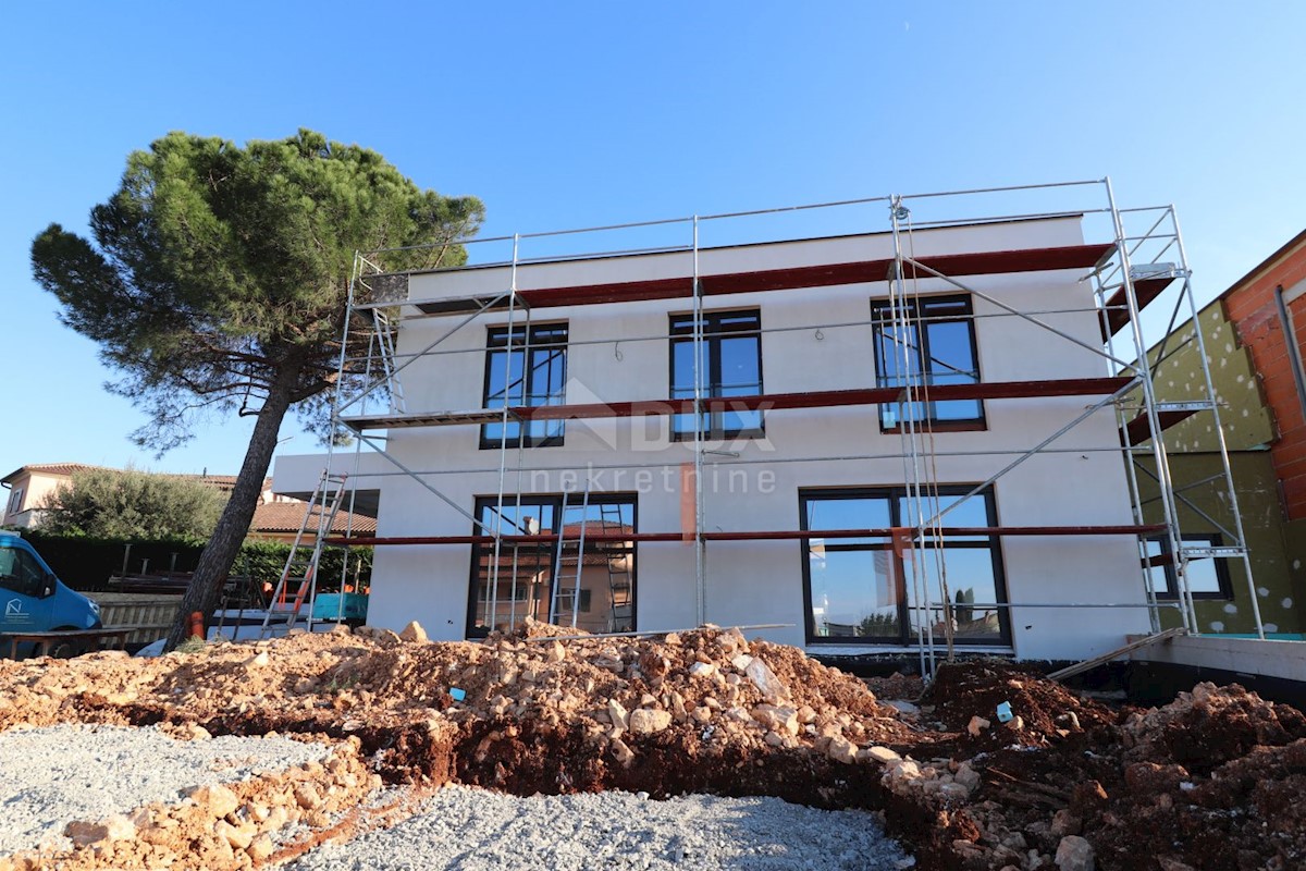 ISTRIA, POREČ - Villa di lusso con giardino e vista mare