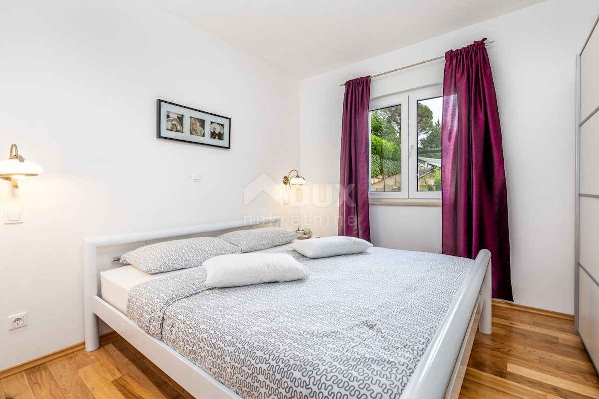 OPATIJA, BREGI - Nuova villa in stile mediterraneo con due unità abitative, piscina, foresteria, taverna e parco giochi per bambini