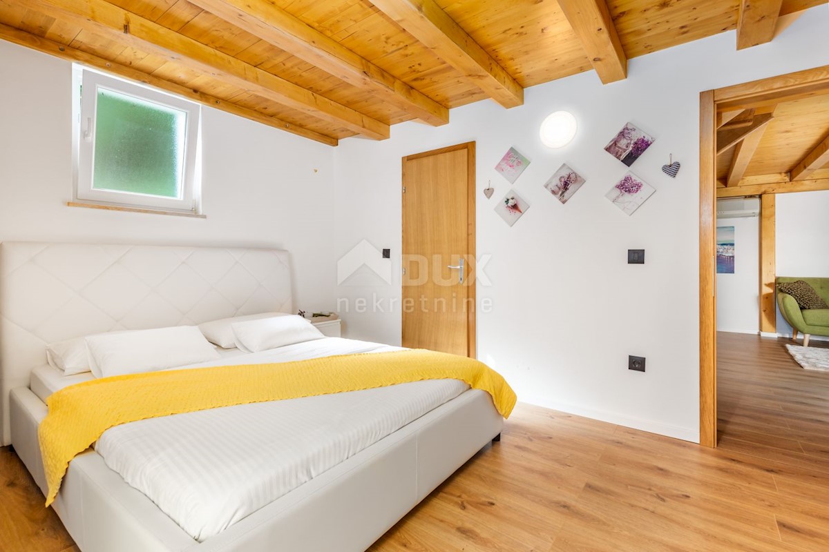 OPATIJA, BREGI - Nuova villa in stile mediterraneo con due unità abitative, piscina, foresteria, taverna e parco giochi per bambini