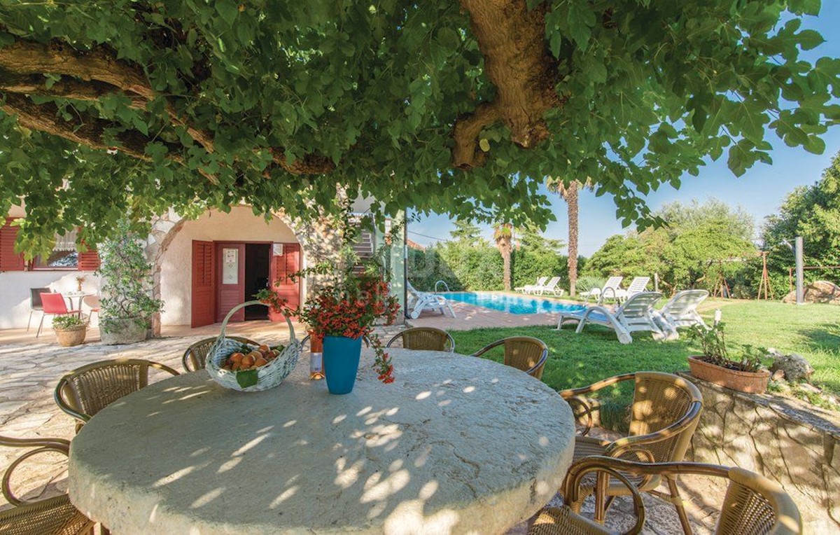 ISTRIA, POREČ - Casa con piscina e giardino paesaggistico