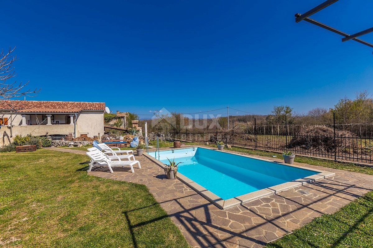 Isola di Krk, Risika - Casa in pietra ristrutturata con piscina e ampio giardino