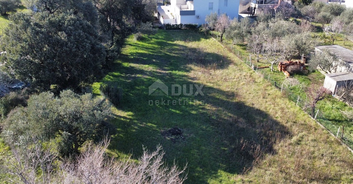 Terreno Bibinje, 1.881m2