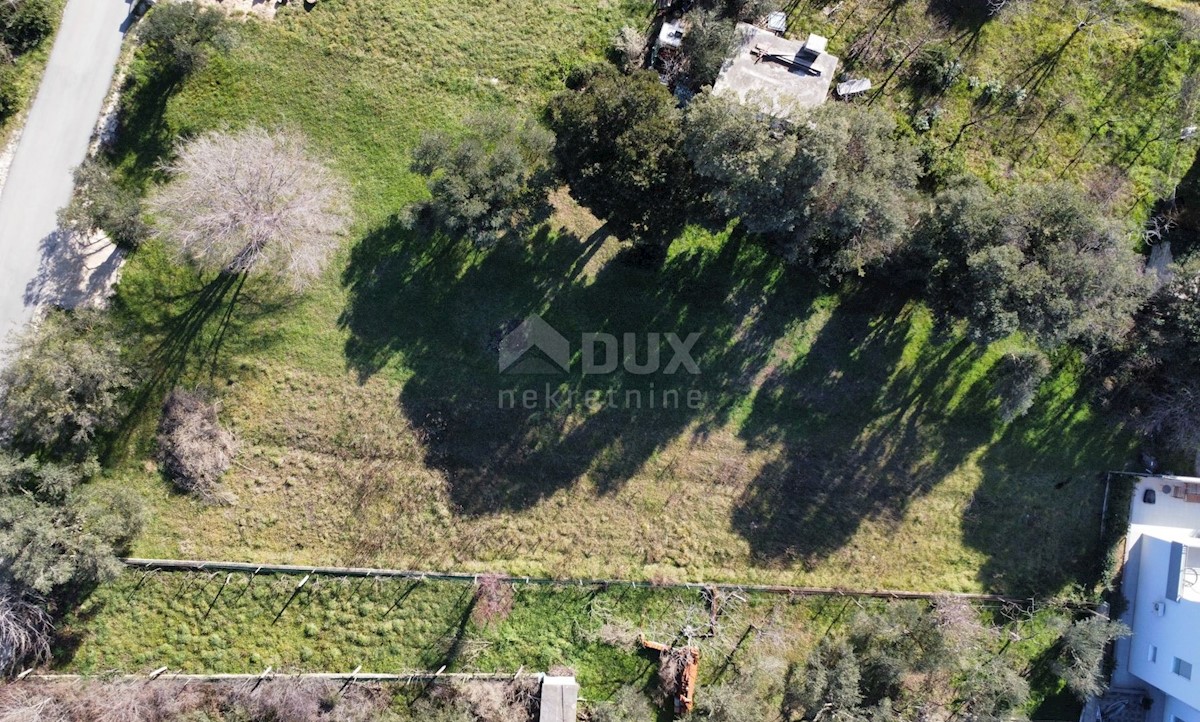 Terreno Bibinje, 1.881m2