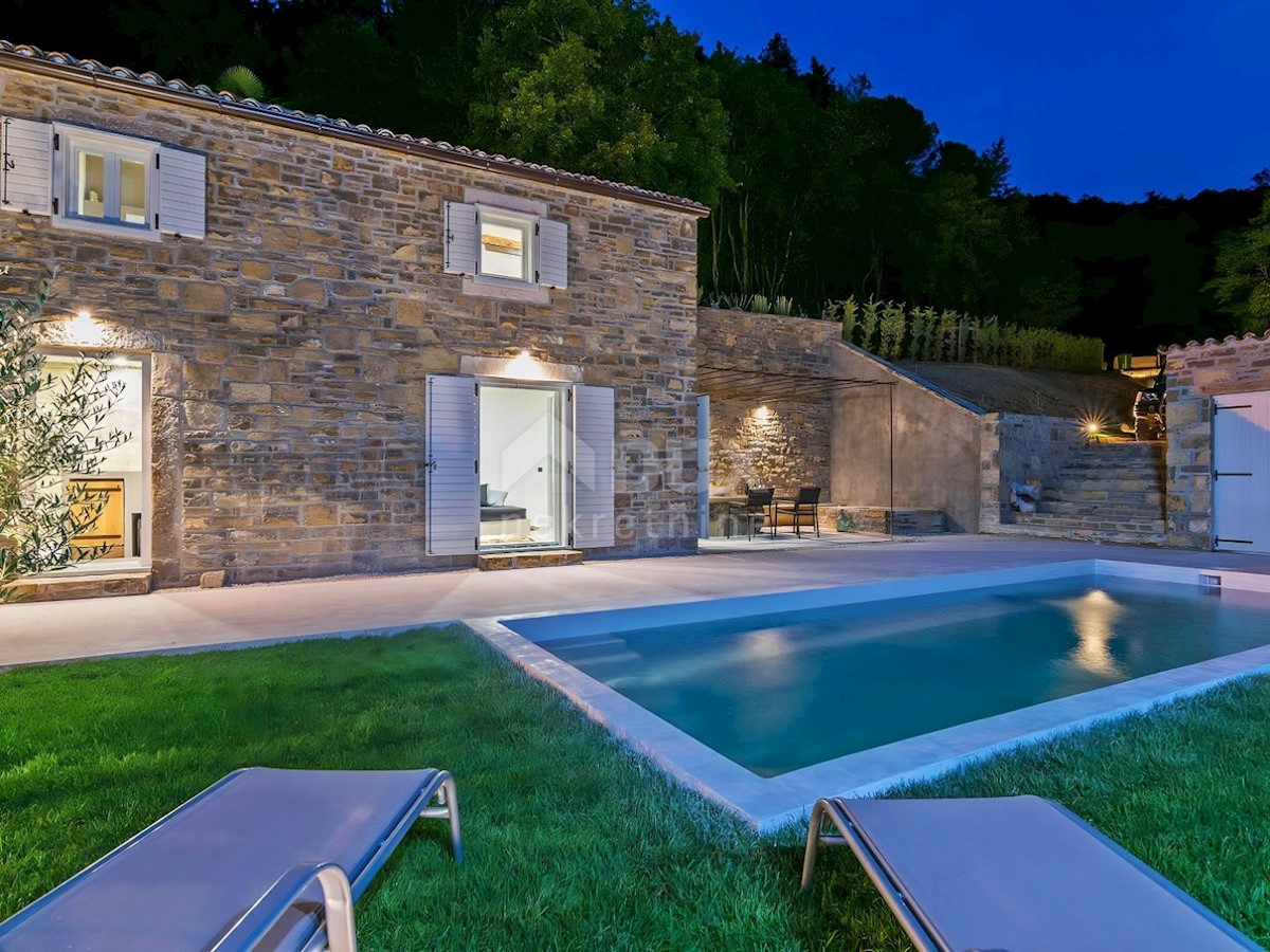 ISTRIA, OPRTALJ - Casa in pietra di design con piscina