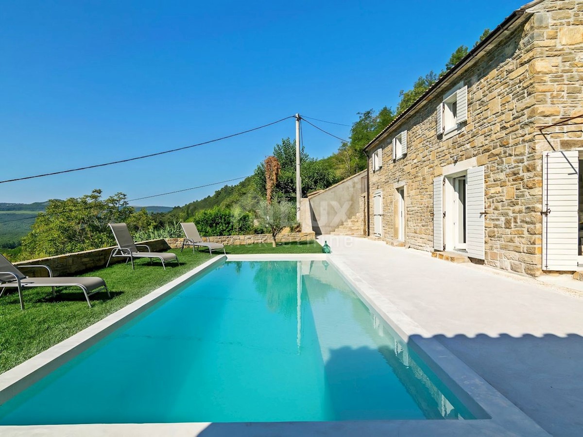 ISTRIA, OPRTALJ - Casa in pietra di design con piscina