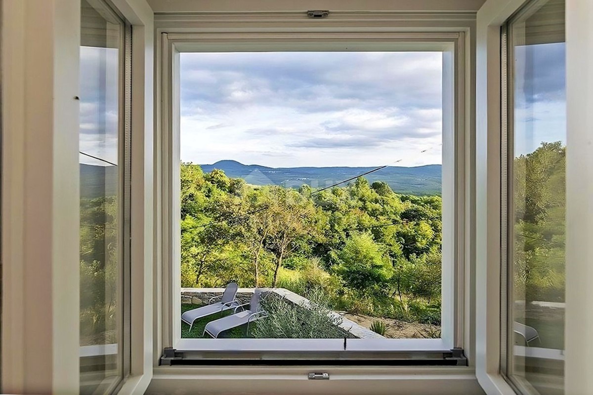 ISTRIA, OPRTALJ - Casa in pietra di design con piscina