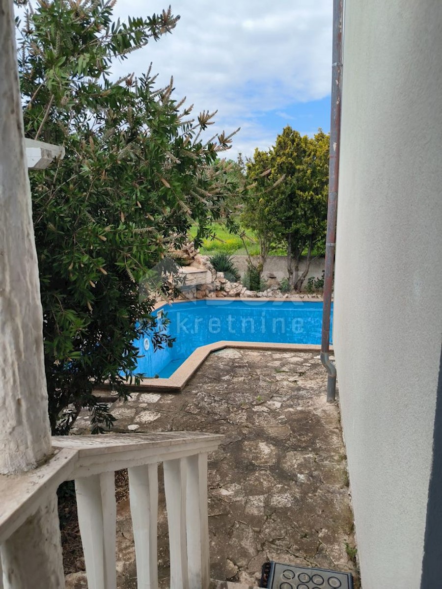 ISTRIA, MEDULINA Appartamento con giardino, piscina e ampio terrazzo!