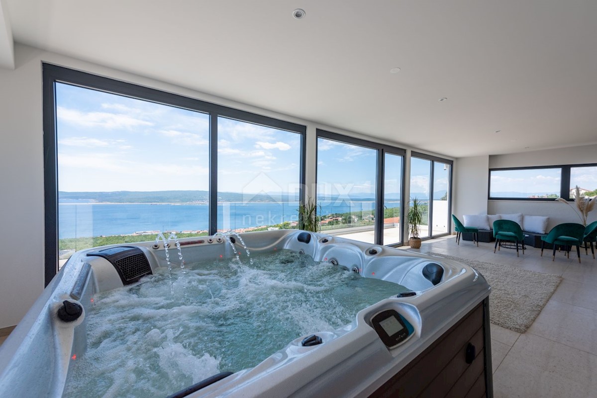 CRIKVENICA - Villa moderna con vista panoramica sul mare!