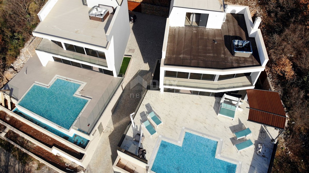 CRIKVENICA - Villa moderna con vista panoramica sul mare!