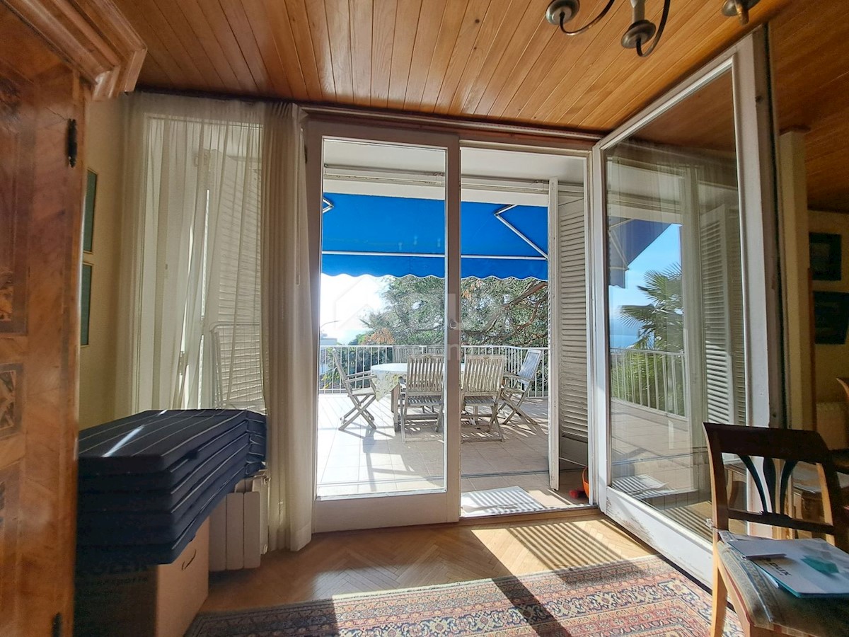 OPATIJA, CENTRO - casa indipendente con bella vista e giardino nel centro di Opatija