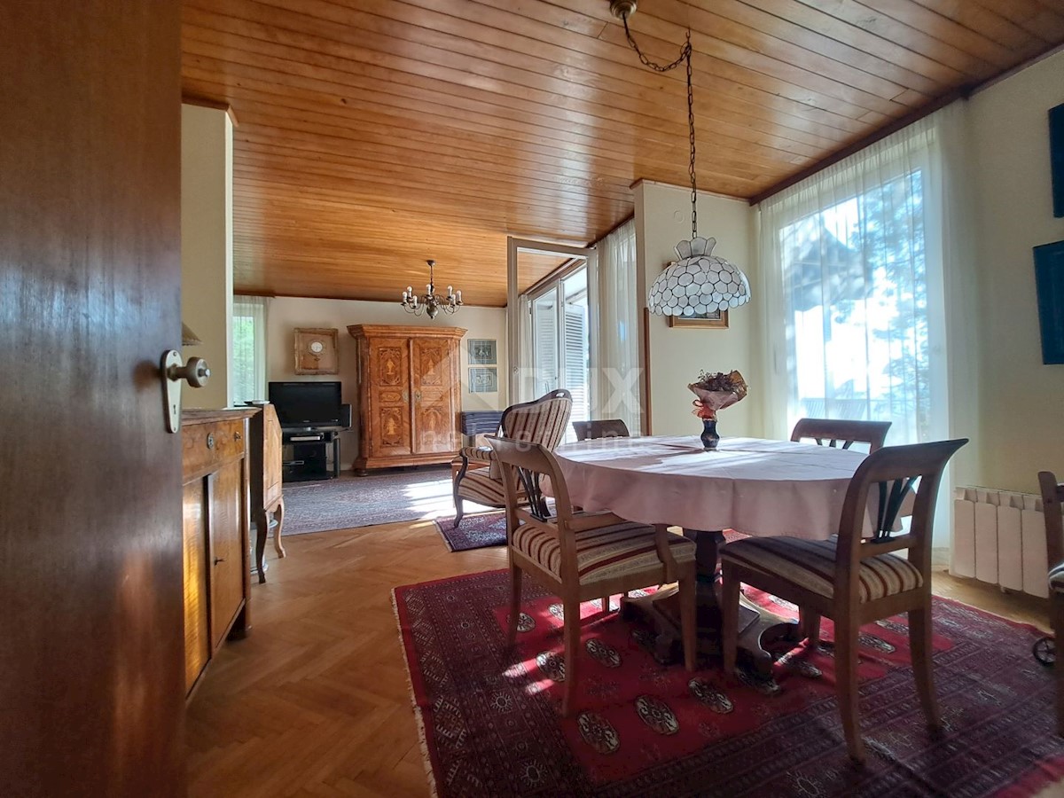 OPATIJA, CENTRO - casa indipendente con bella vista e giardino nel centro di Opatija