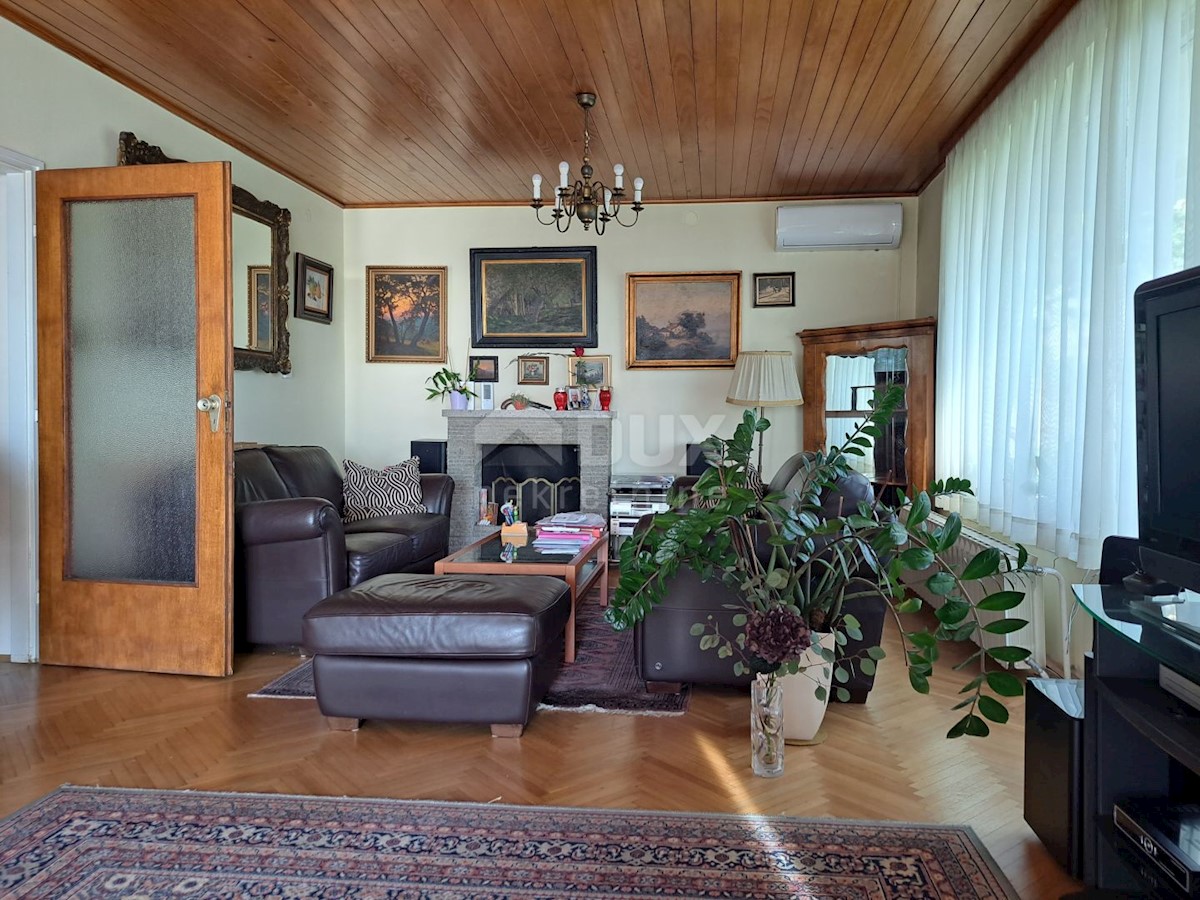 OPATIJA, CENTRO - casa indipendente con bella vista e giardino nel centro di Opatija