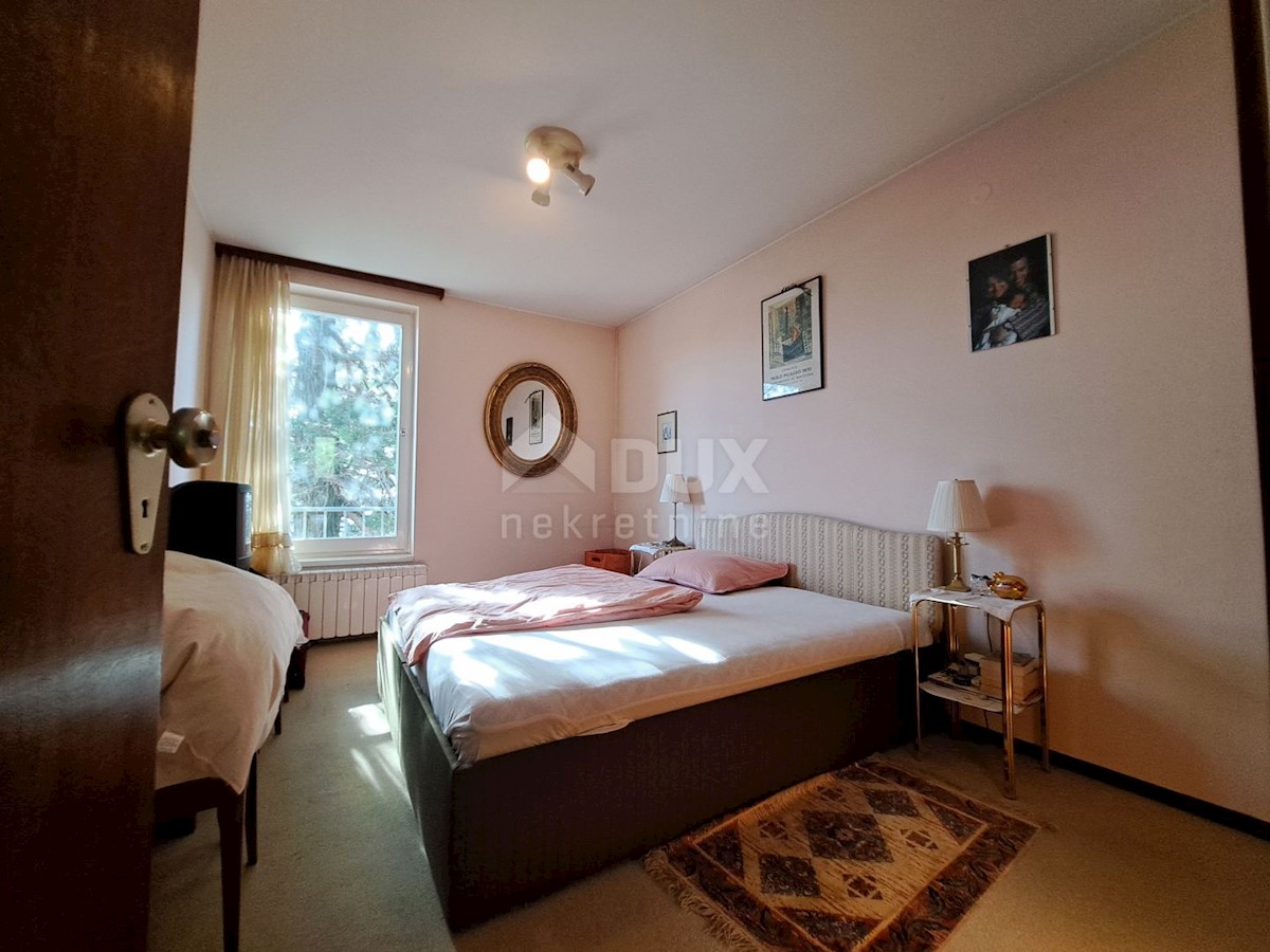 OPATIJA, CENTRO - casa indipendente con bella vista e giardino nel centro di Opatija