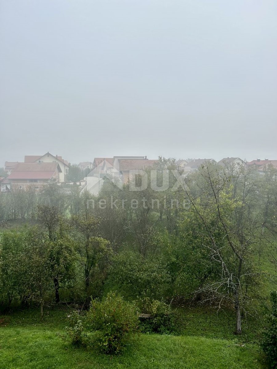 OTOČAC - Casa con ampio giardino e 2 cantieri