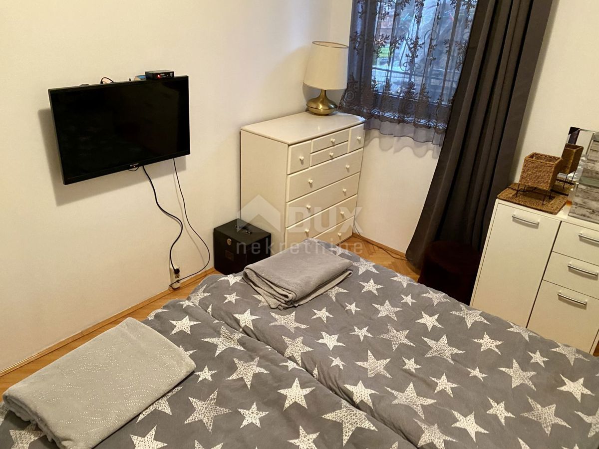 RIJEKA, KRNJEVO - Casa con giardino e 2 locali commerciali