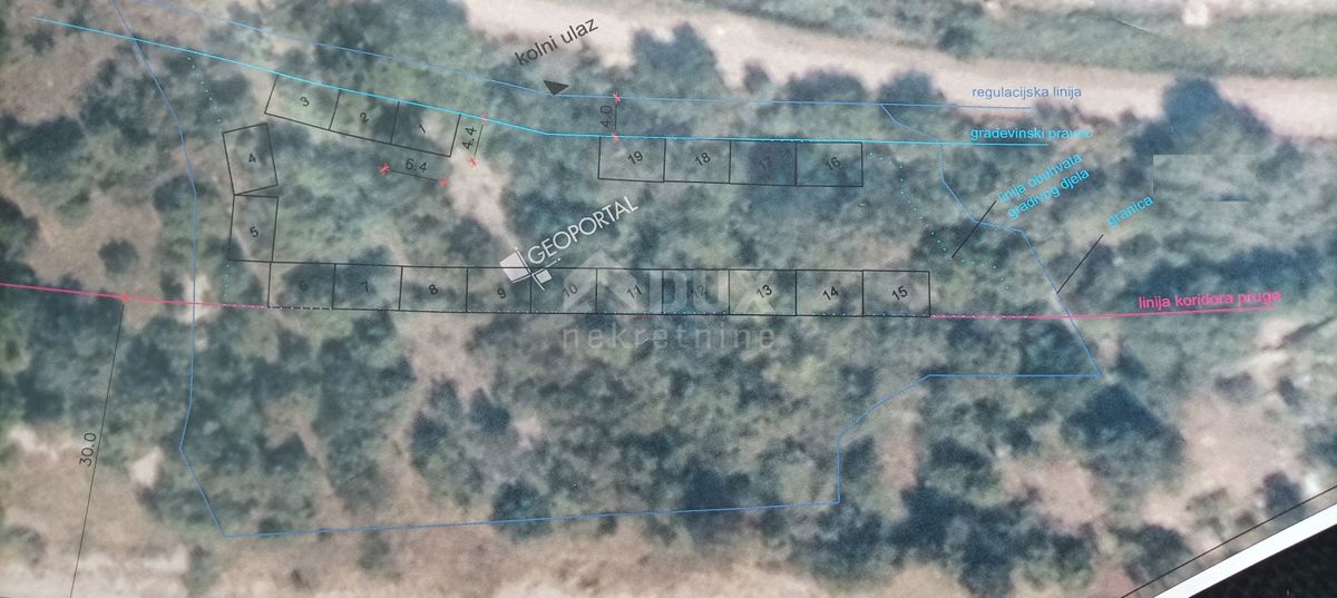 RIJEKA, ZAMET, DIRACJE - terreno 3320m2 proprio accanto all'autostrada per pubblicità (poster jumbo)