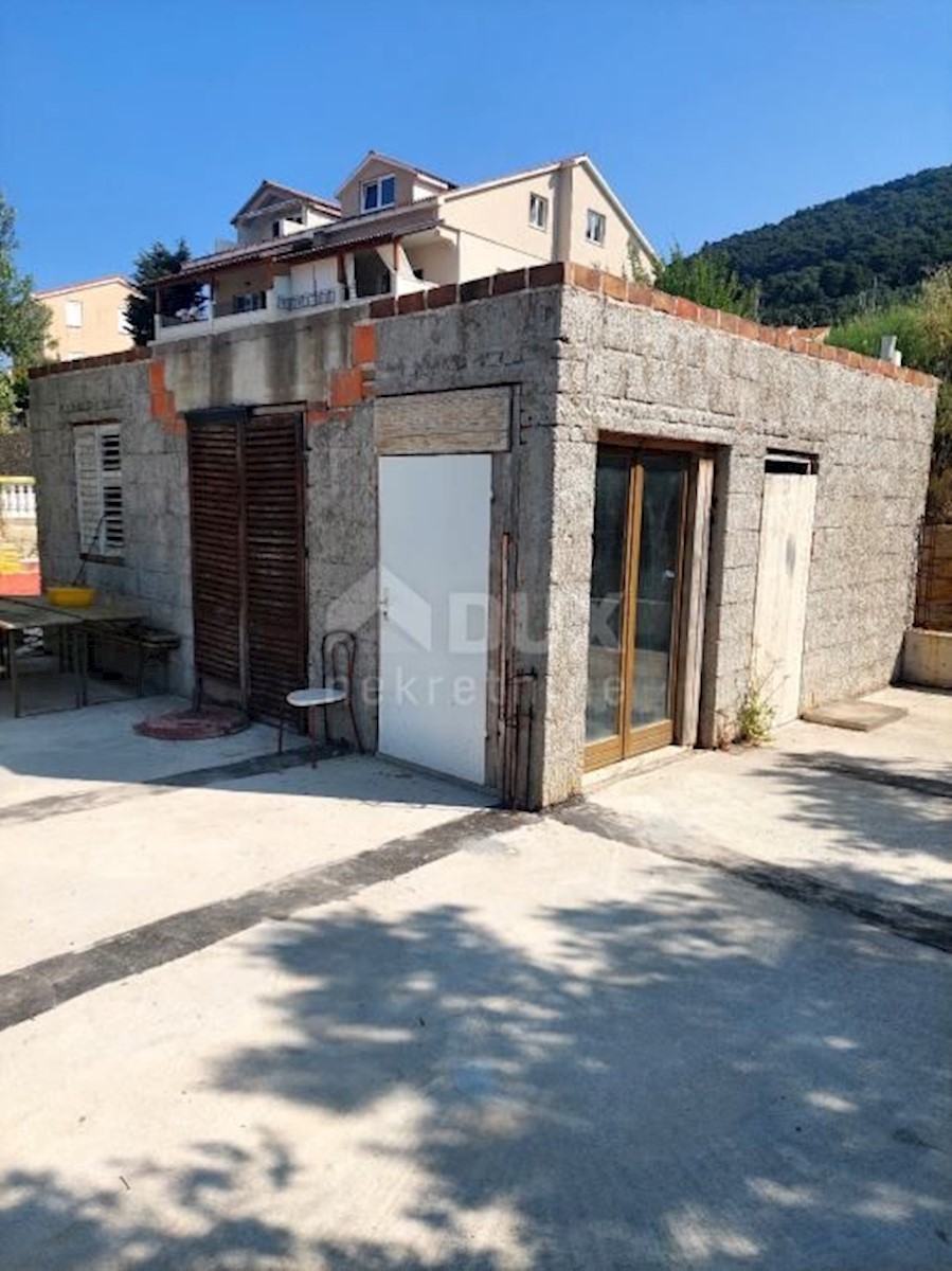 Terreno Banjol, Rab, 2.300m2