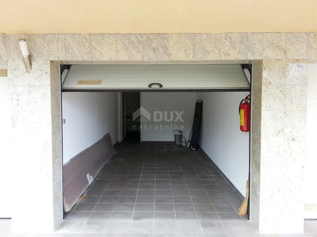 OPATIJA, IČIĆI - appartamento su due piani con garage, tre logge e vista sul mare