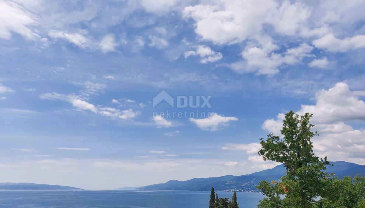 RIJEKA, COSTABELLA, BIVIO - terreno edificabile 3650m2 con vista mare per edificio residenziale - appartamenti - appartamenti / casa familiare / villa / casa in affitto - vacanze con piscina