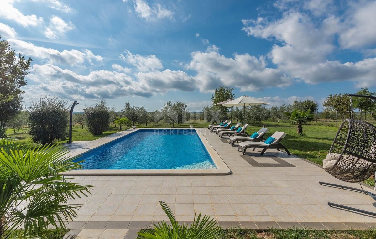 ISTRIA, ROVINJ - Spaziosa proprietà idilliaca