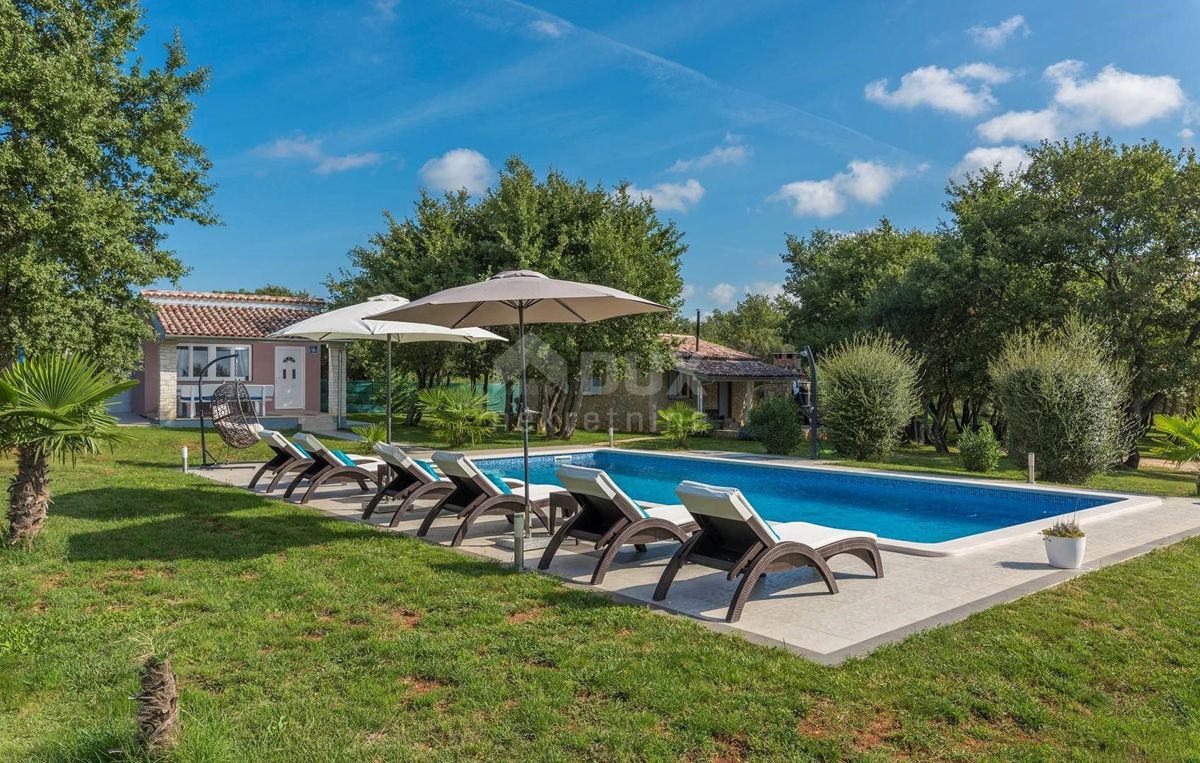 ISTRIA, ROVINJ - Spaziosa proprietà idilliaca