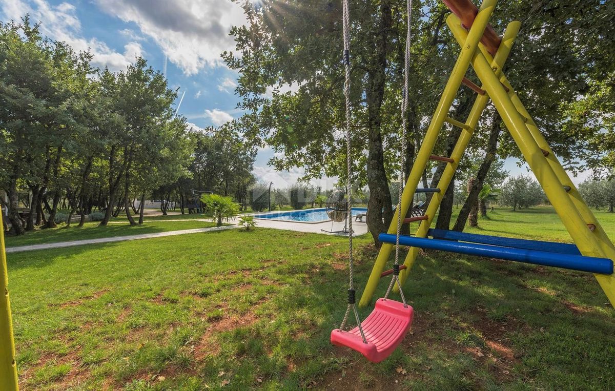 ISTRIA, ROVINJ - Spaziosa proprietà idilliaca