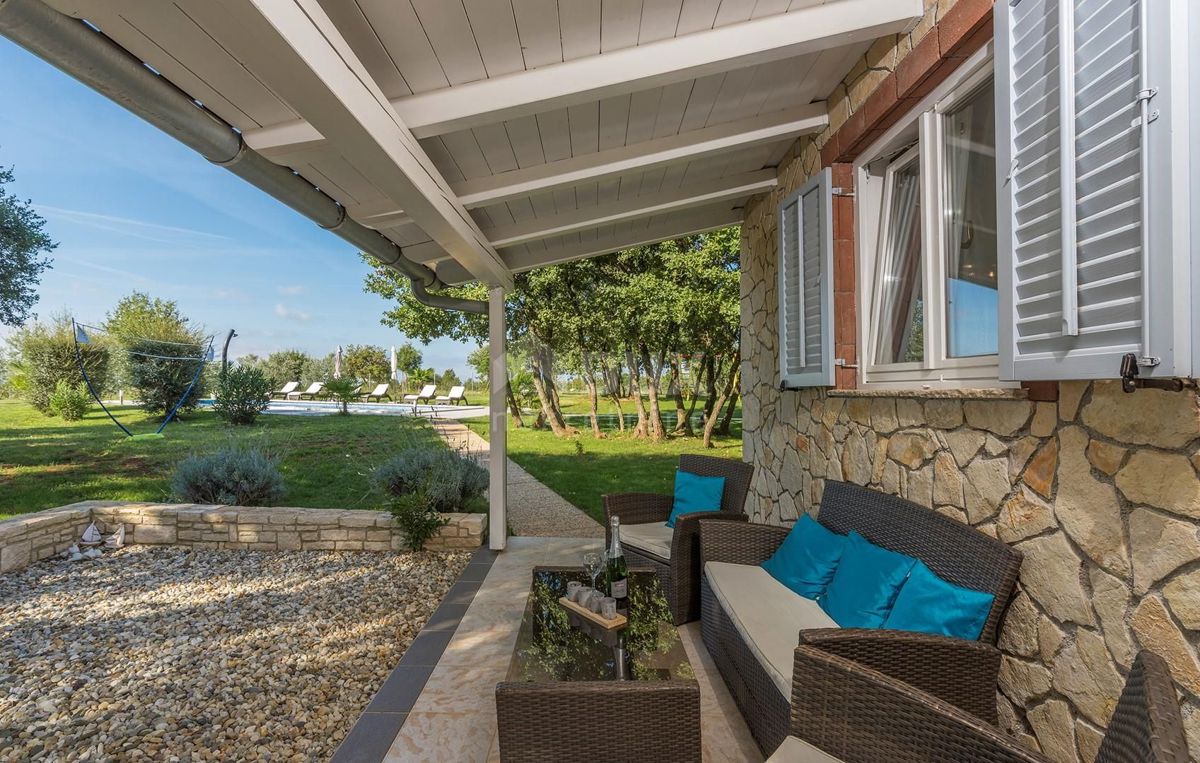 ISTRIA, ROVINJ - Spaziosa proprietà idilliaca