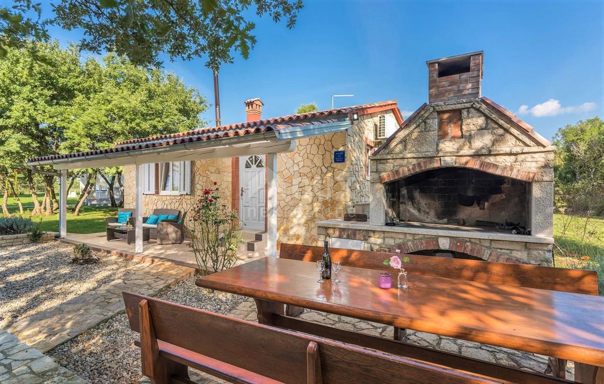 ISTRIA, ROVINJ - Spaziosa proprietà idilliaca