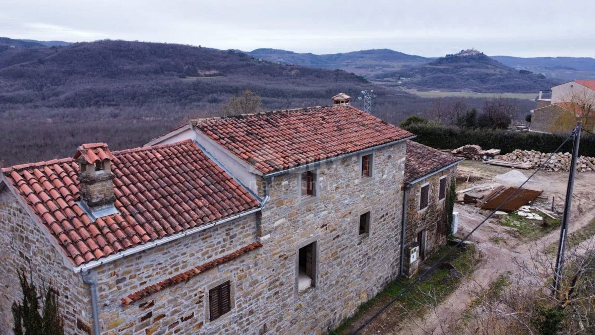 ISTRIA, BUZET - Casa con vista panoramica