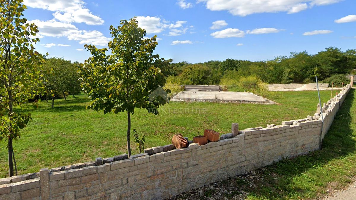 ISTRIA, GRAČIŠĆE - È iniziata la costruzione di una bella casa a un piano