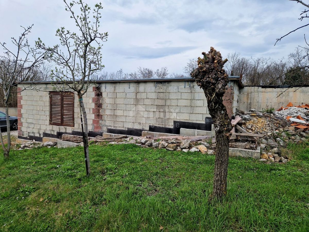 ISTRIA, GRAČIŠĆE - È iniziata la costruzione di una bella casa a un piano