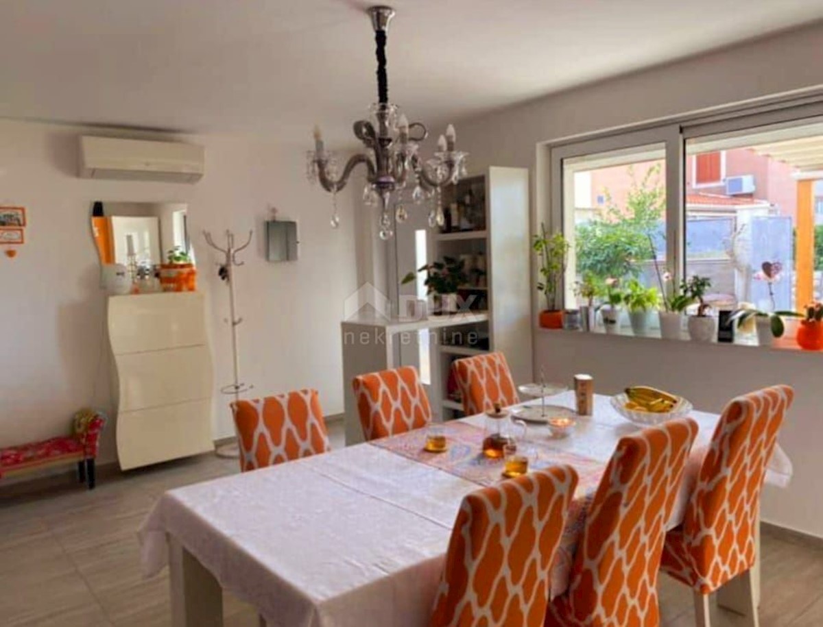 Mali Lošinj - casa con giardino paesaggistico e parcheggio