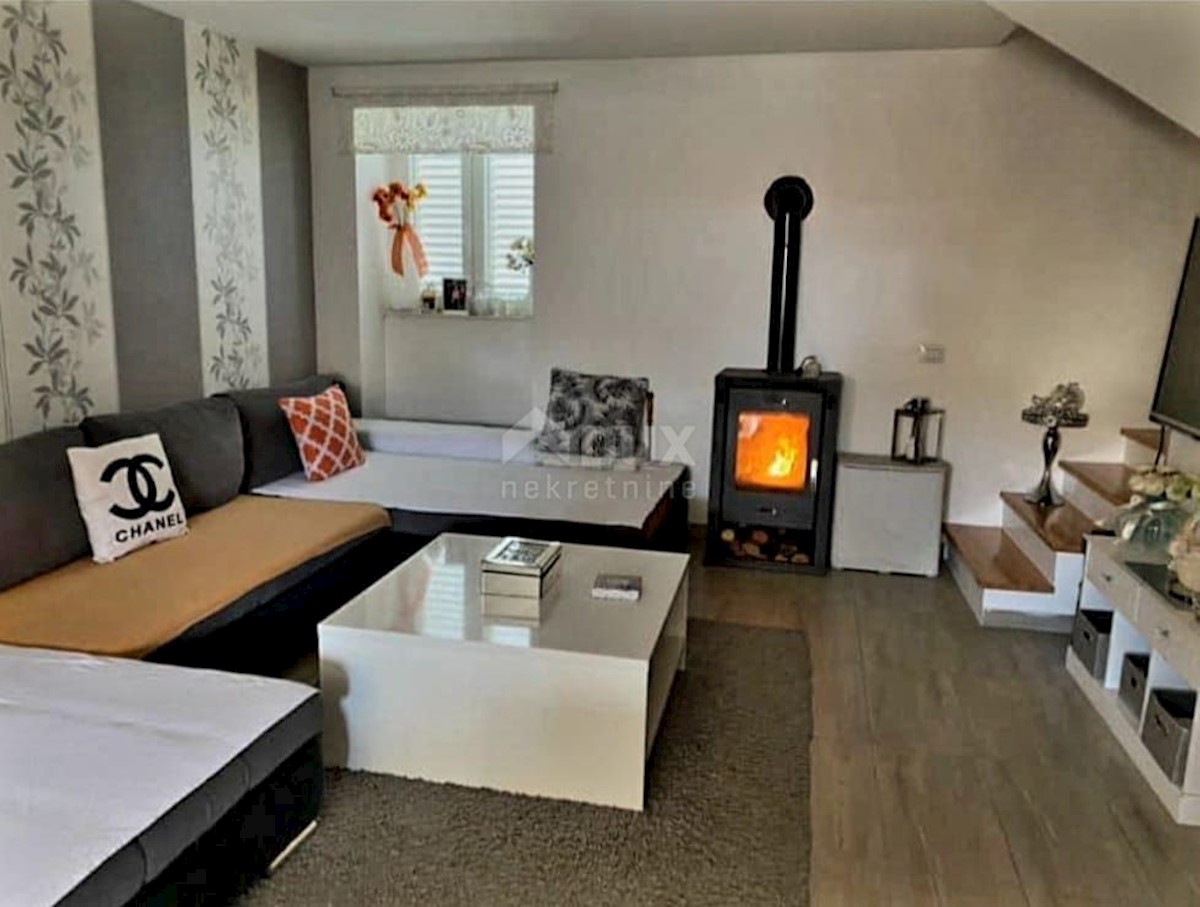 Mali Lošinj - casa con giardino paesaggistico e parcheggio