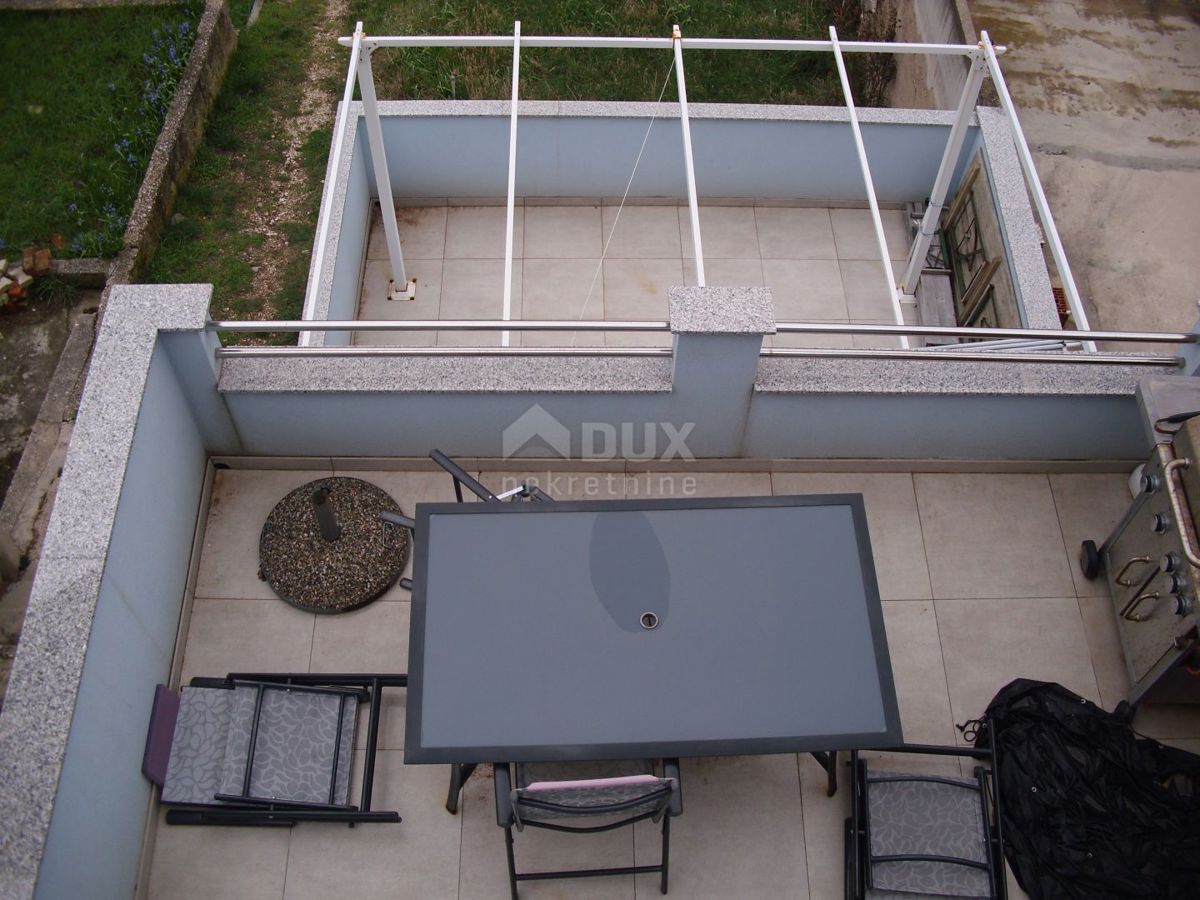 Isola di Krk, Baška (dintorni) - Casa ristrutturata con due appartamenti