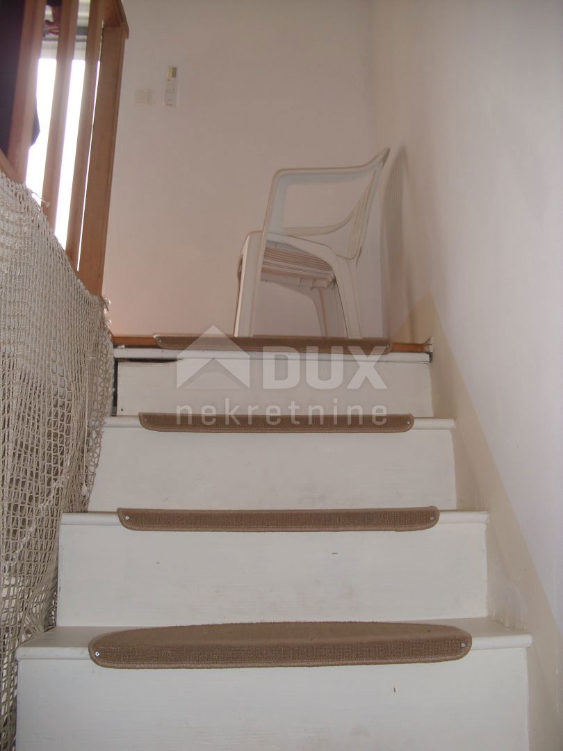 Isola di Krk, Baška (dintorni) - Casa ristrutturata con due appartamenti