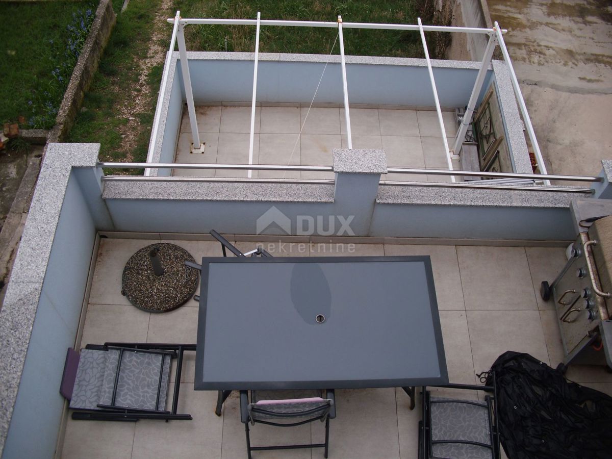 Isola di Krk, Baška (dintorni) - Casa ristrutturata con due appartamenti