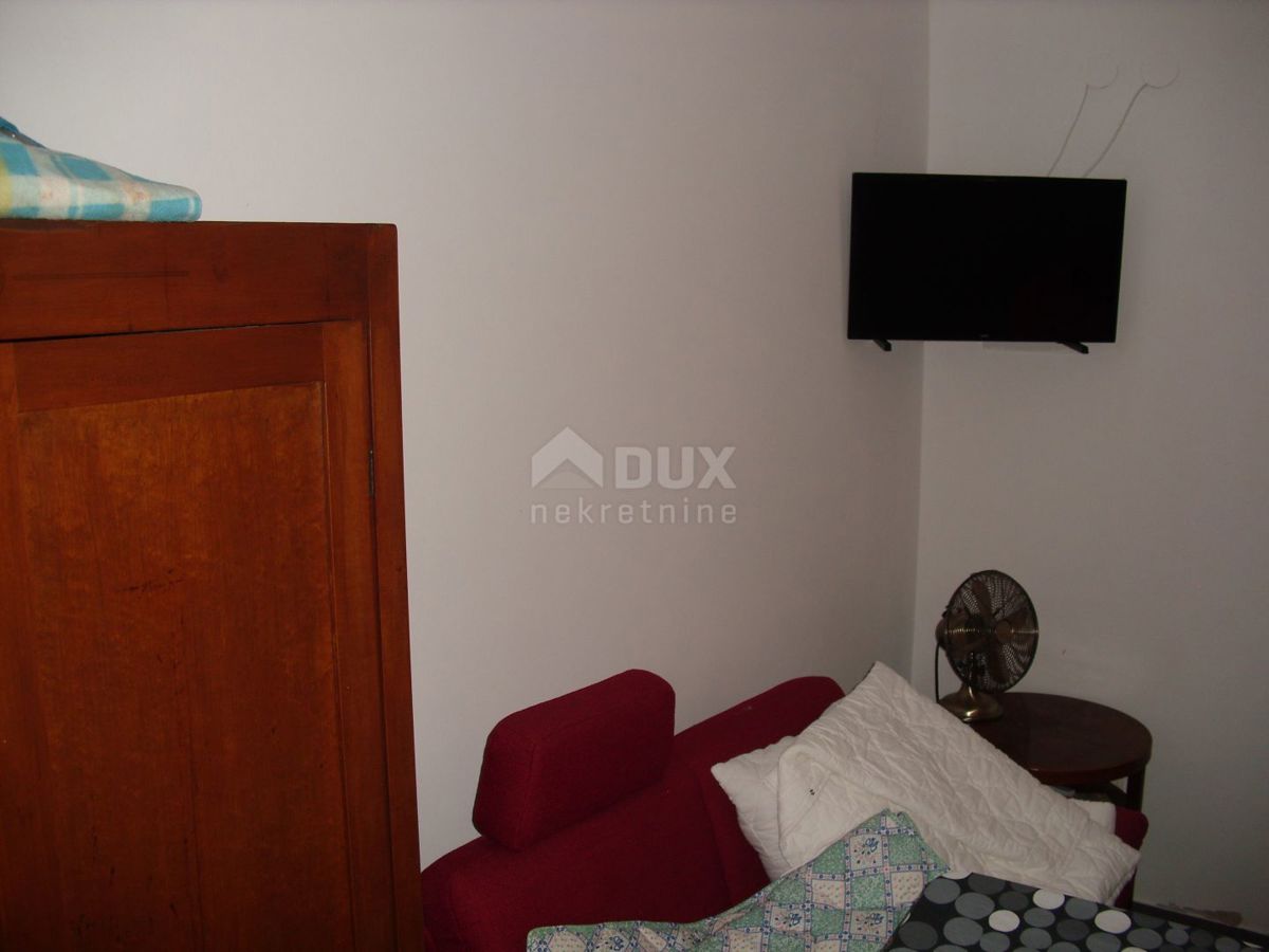 Isola di Krk, Baška (dintorni) - Casa ristrutturata con due appartamenti