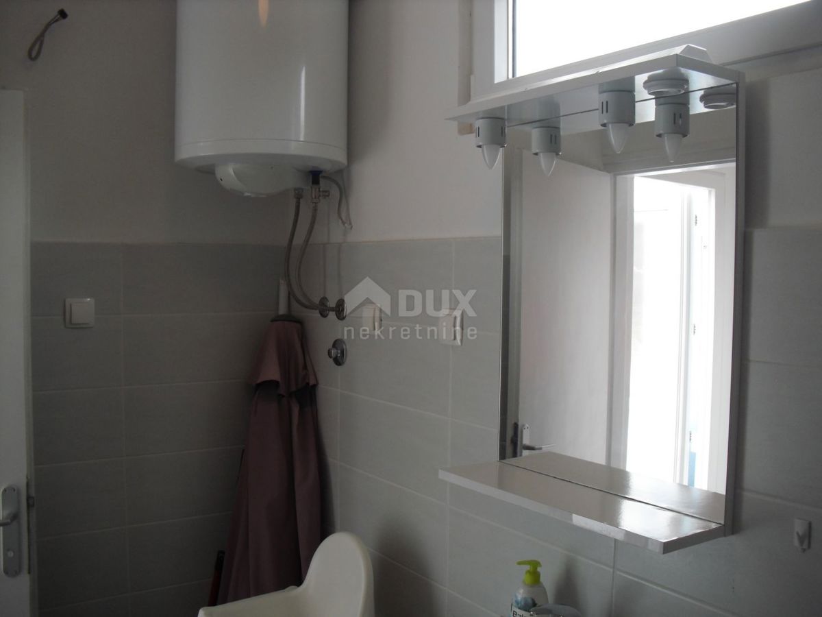 Isola di Krk, Baška (dintorni) - Casa ristrutturata con due appartamenti