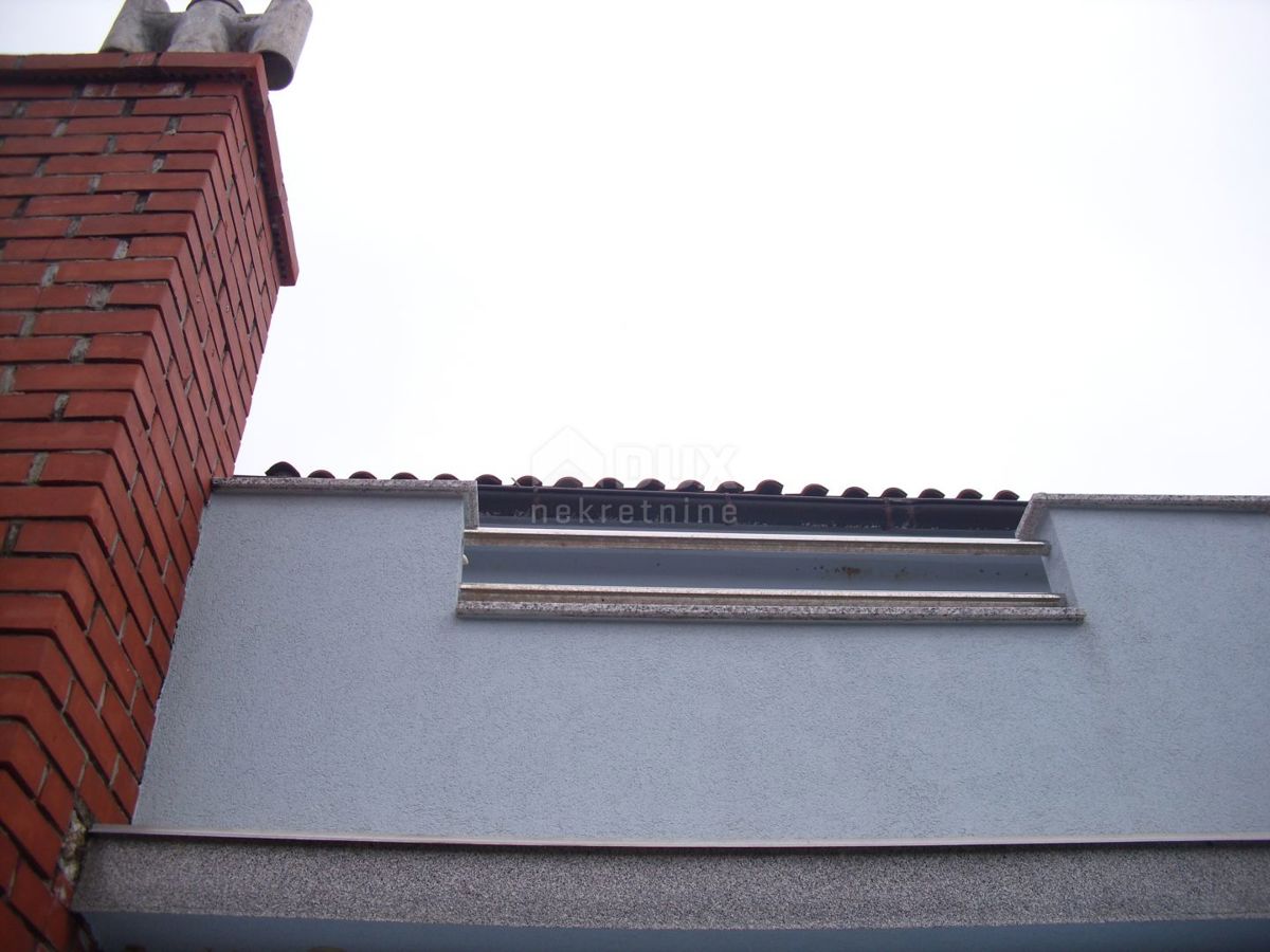 Isola di Krk, Baška (dintorni) - Casa ristrutturata con due appartamenti