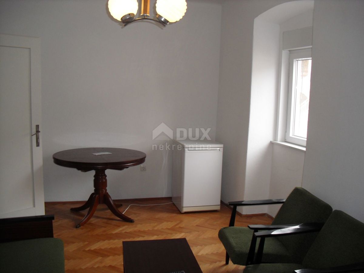 Isola di Krk, Baška (dintorni) - Casa ristrutturata con due appartamenti