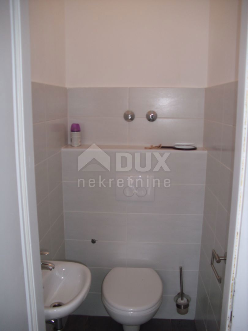 Isola di Krk, Baška (dintorni) - Casa ristrutturata con due appartamenti