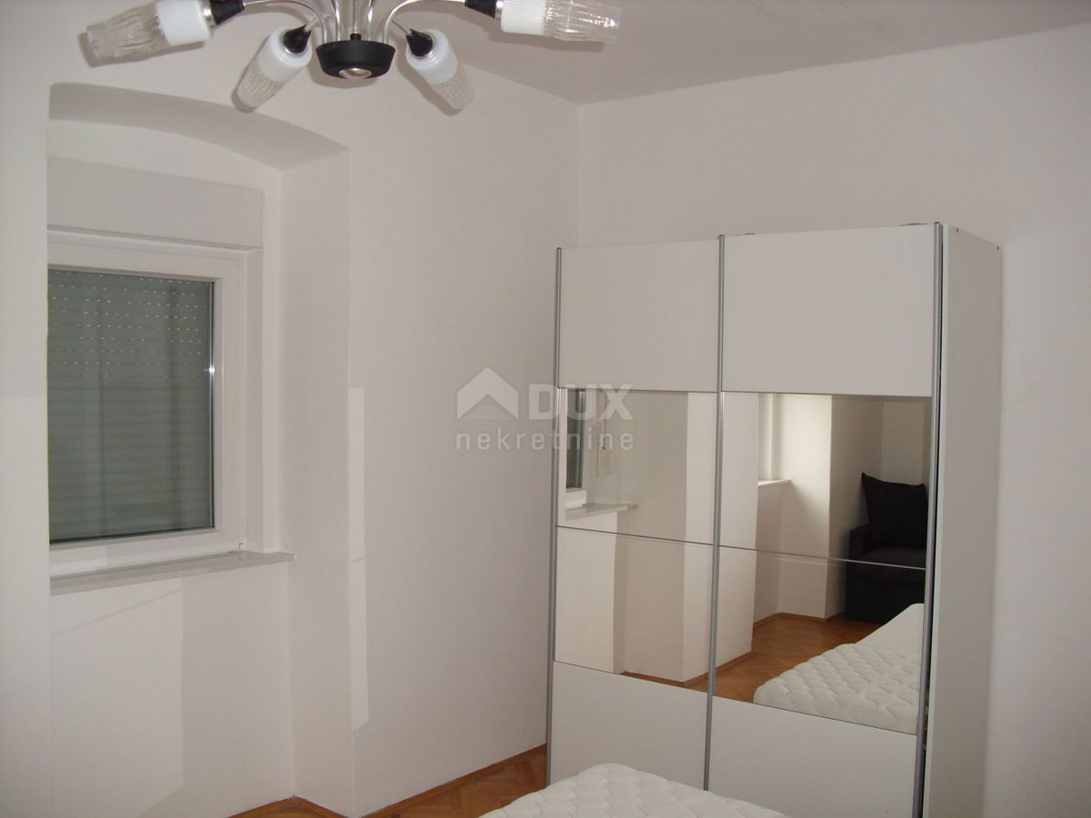 Isola di Krk, Baška (dintorni) - Casa ristrutturata con due appartamenti