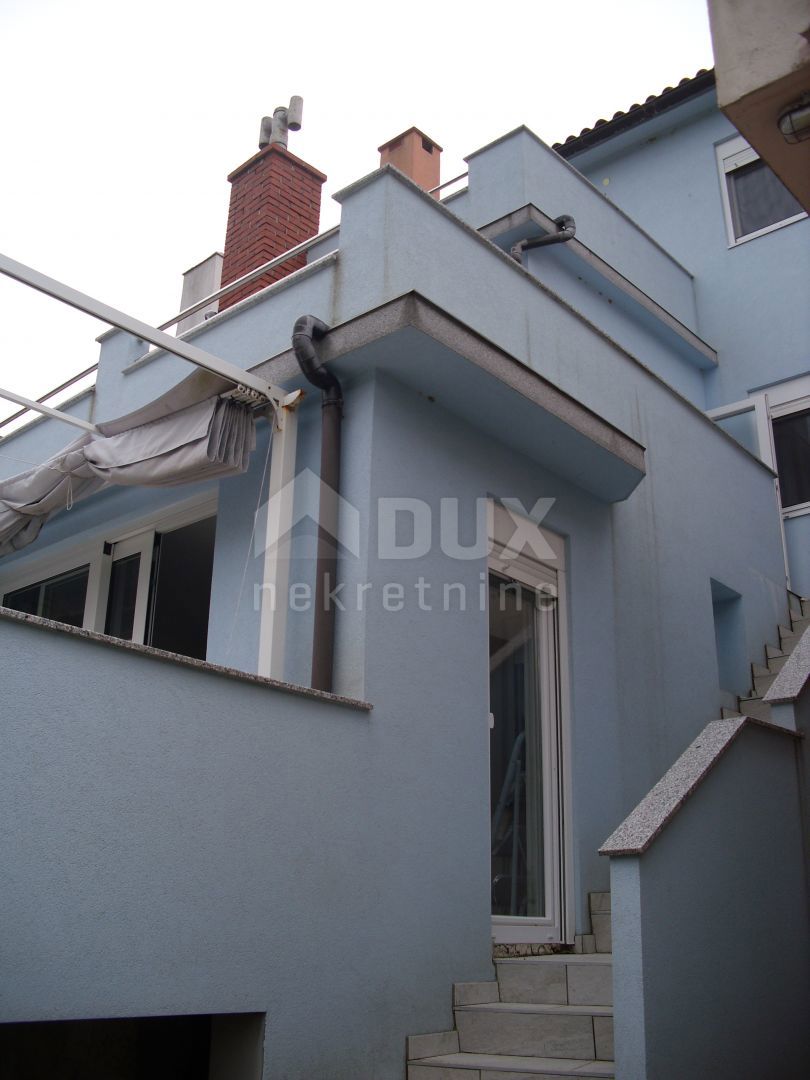 Isola di Krk, Baška (dintorni) - Casa ristrutturata con due appartamenti