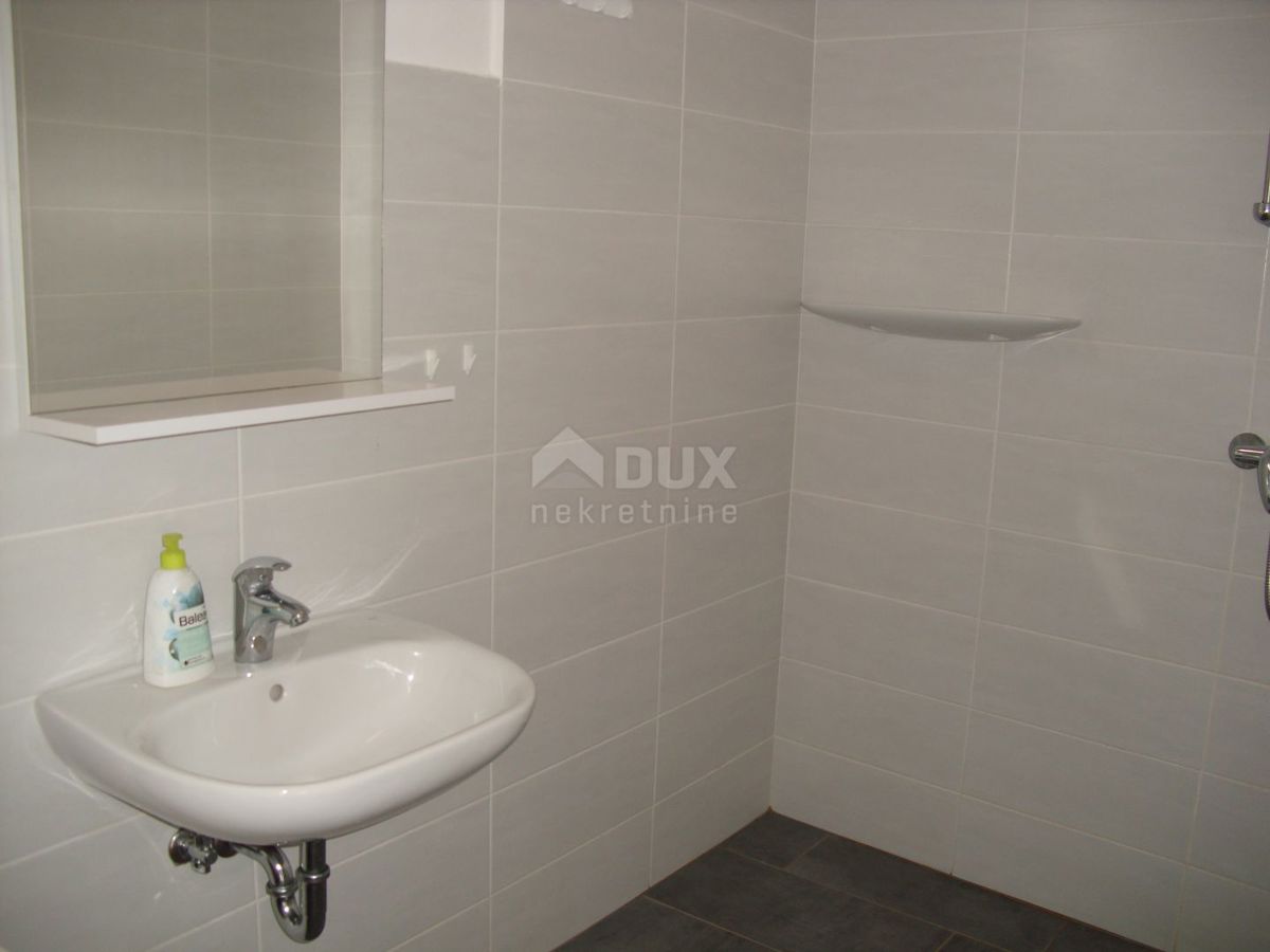 Isola di Krk, Baška (dintorni) - Casa ristrutturata con due appartamenti