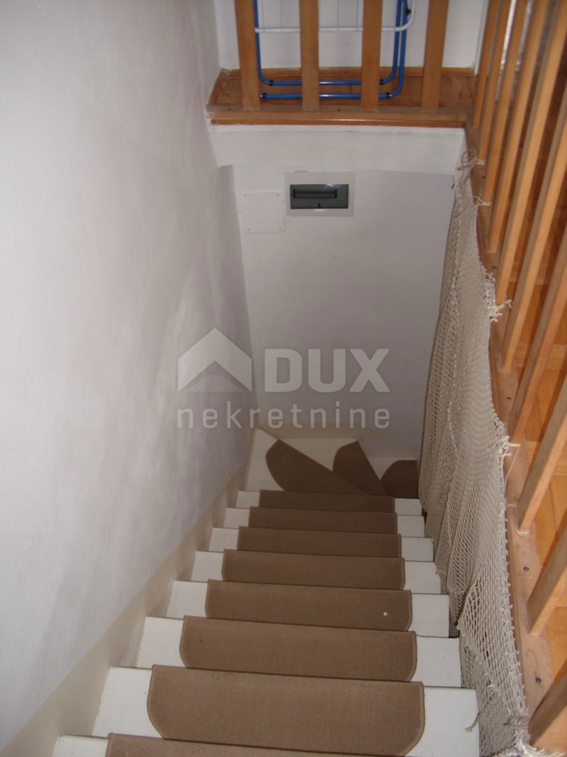 Isola di Krk, Baška (dintorni) - Casa ristrutturata con due appartamenti