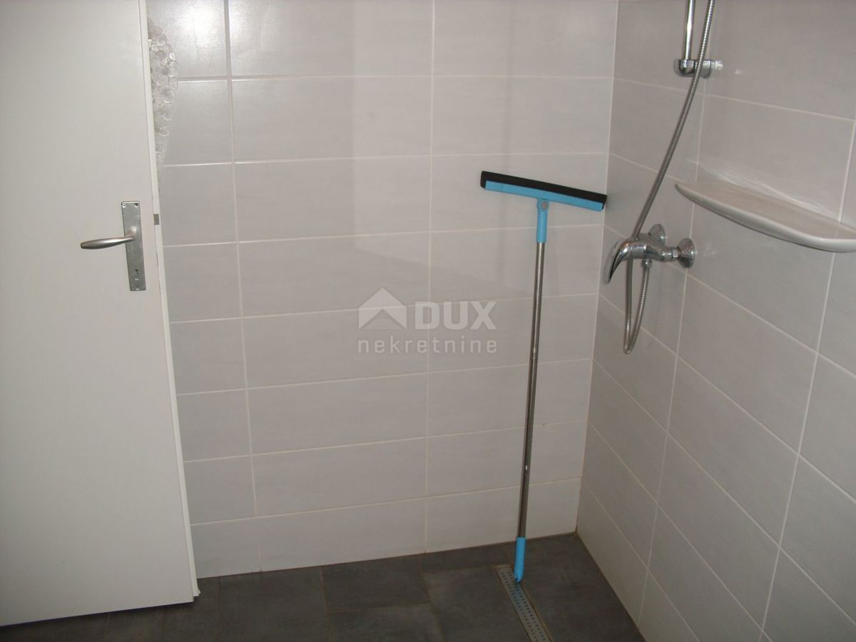 Isola di Krk, Baška (dintorni) - Casa ristrutturata con due appartamenti