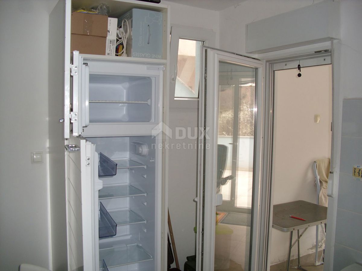 Isola di Krk, Baška (dintorni) - Casa ristrutturata con due appartamenti