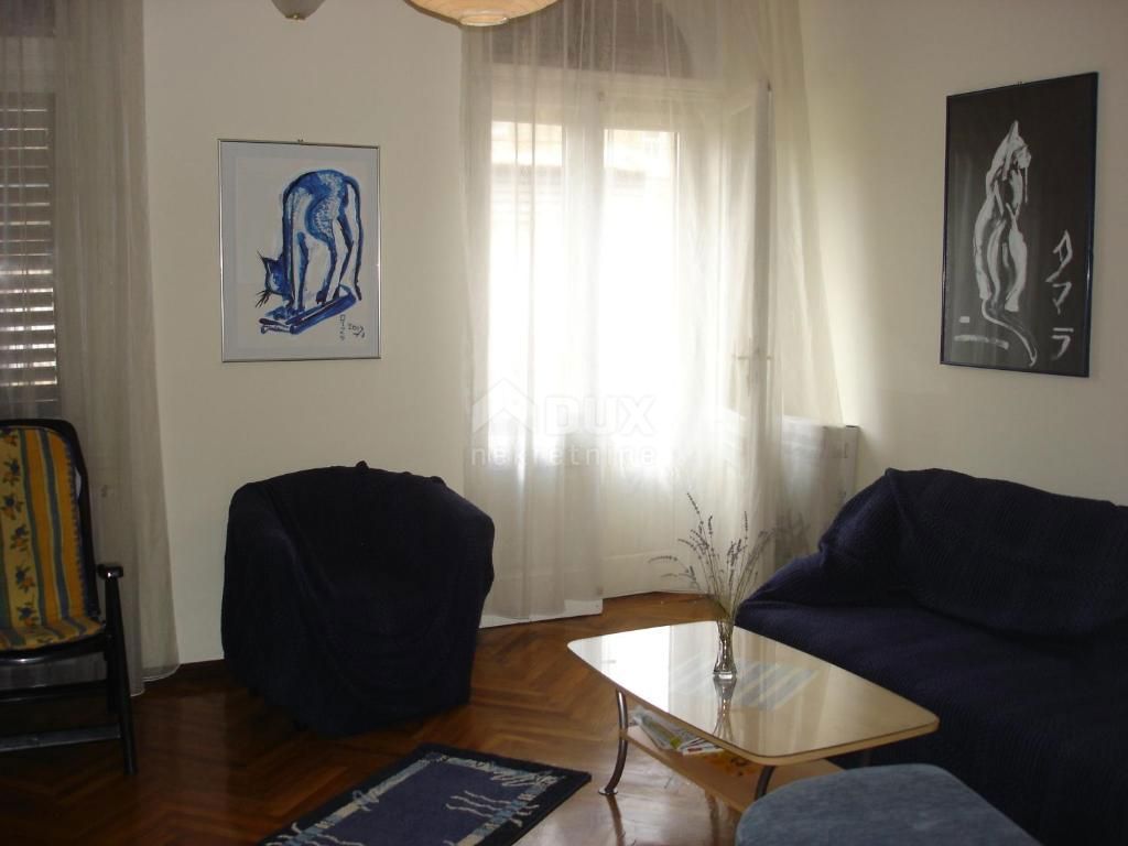 OPATIJA - appartamento in pieno centro, 120 m2