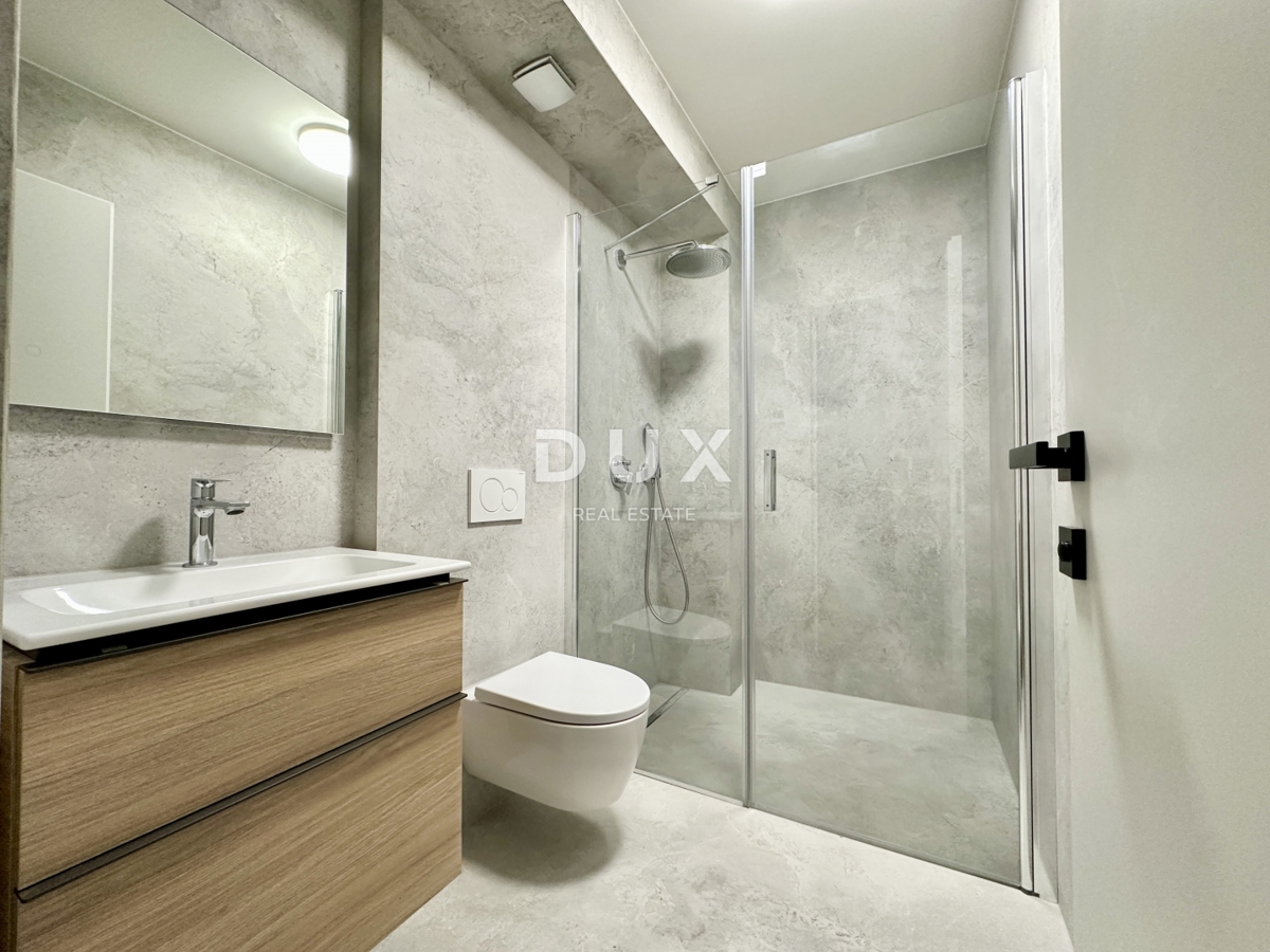 UMAGO, CENTRO - Appartamento in lussuosa costruzione nuova, prima fila al mare