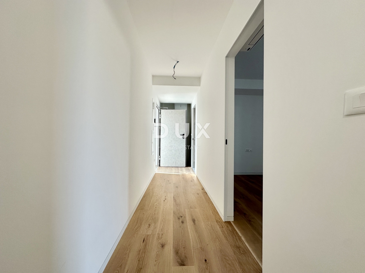 UMAGO, CENTRO - Appartamento in lussuosa costruzione nuova, prima fila al mare